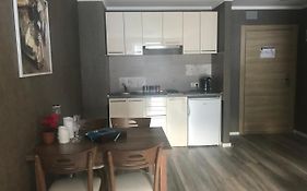A Modern Suite Close To Gondola Ski Lift